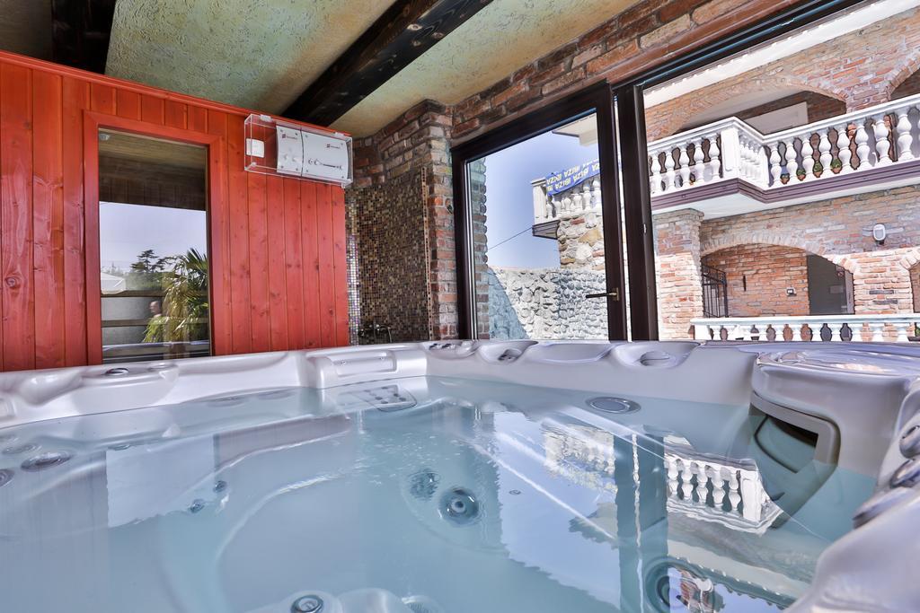 Casa Oasa -Accommodation , Pizzeria & Bar Marezige Zewnętrze zdjęcie
