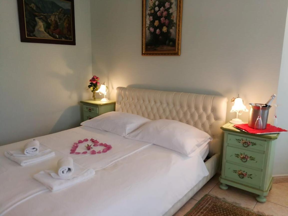 Casa Oasa -Accommodation , Pizzeria & Bar Marezige Zewnętrze zdjęcie